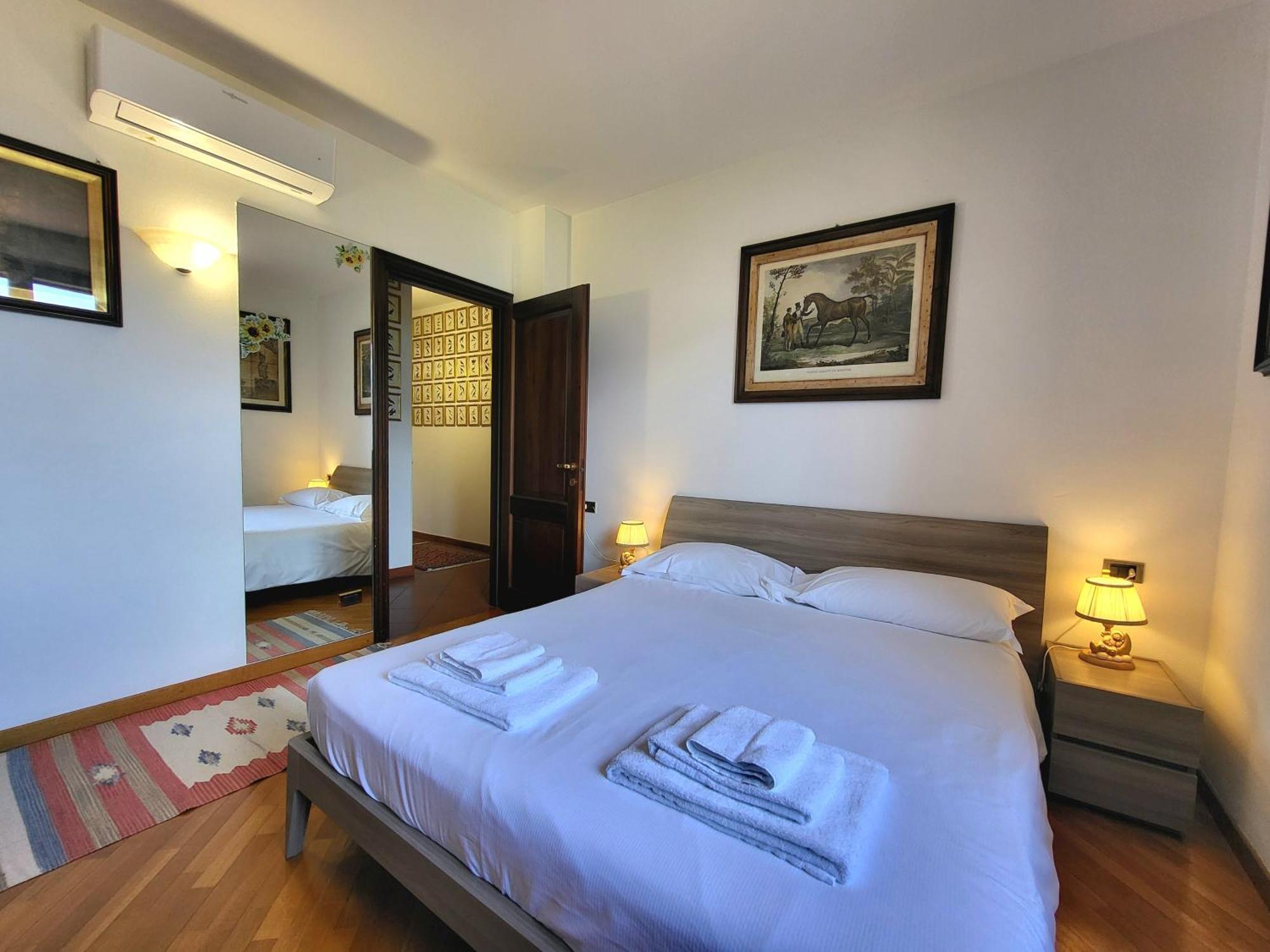 Casa Intignano - Appartamento Con Terrazzo Vista Lago Tremezzo Exterior foto
